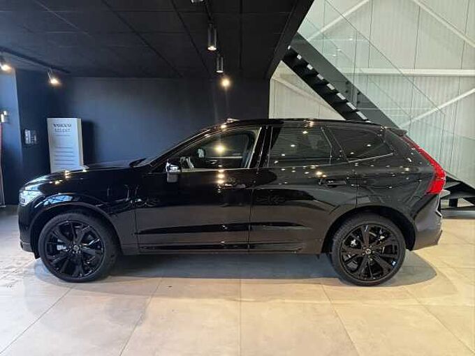 Volvo XC60 Black Edition Plus, T6 AWD Plug-in Hybrid. SLECHTS 1.000KM