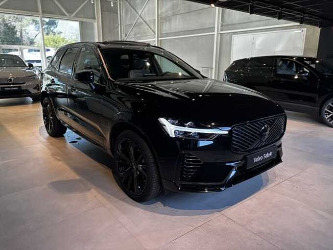 Volvo XC60 Black Edition Plus, T6 AWD Plug-in Hybrid. SLECHTS 1.000KM