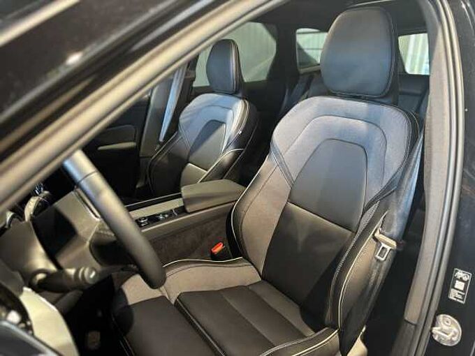 Volvo XC60 Black Edition Plus, T6 AWD Plug-in Hybrid. SLECHTS 1.000KM