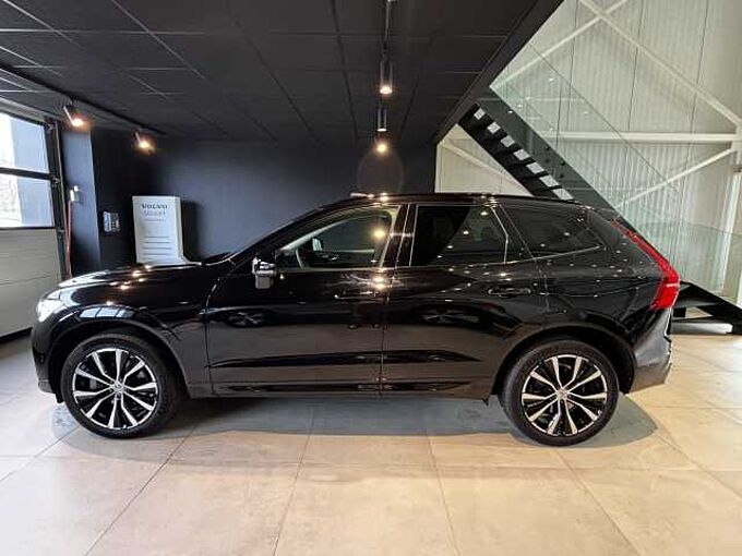 Volvo XC60 Plus, B4 Mild-Hybrid, Benzin, Dark