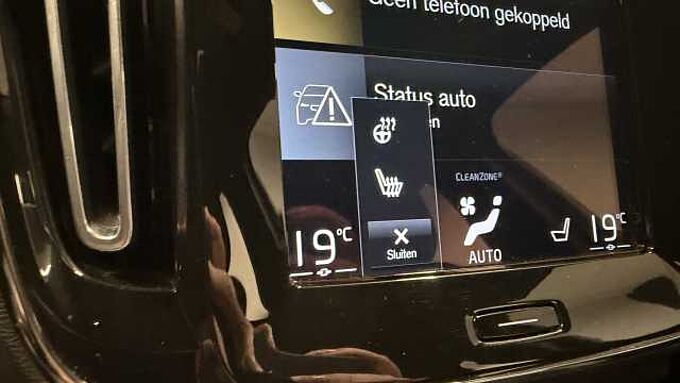 Volvo XC40 576289  R-Design, T3 (automatic)