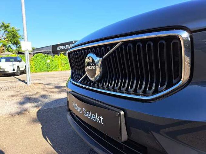 Volvo XC40 B3 Mild-Hybride Benzine Core 659625 | B3 Mild-Hybride Benzine Core