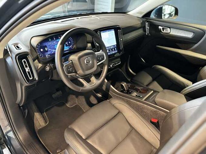 Volvo XC40 659625 Core, B3 Mild-hybride (MHEV), Benzine
