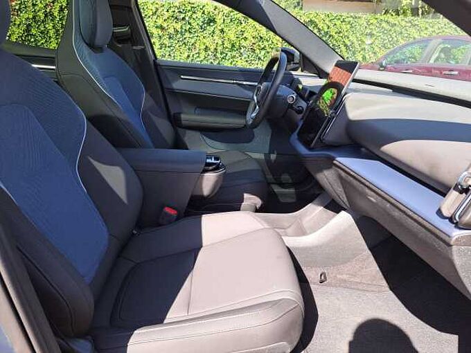 Volvo EX30 Twin Motor Performance Ultra 126403 I Twin Motor Performance Ultra