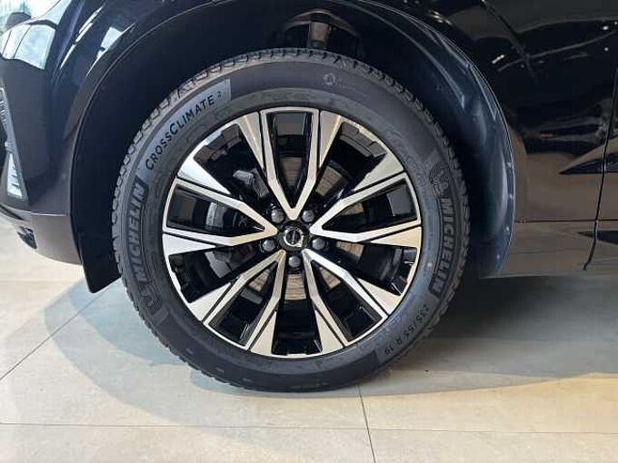 Volvo XC60 159946 Core, B5 AWD Mild hybrid, Benzine
