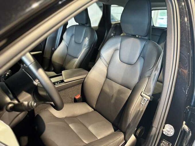 Volvo XC60 159946 Core, B5 AWD Mild hybrid, Benzine