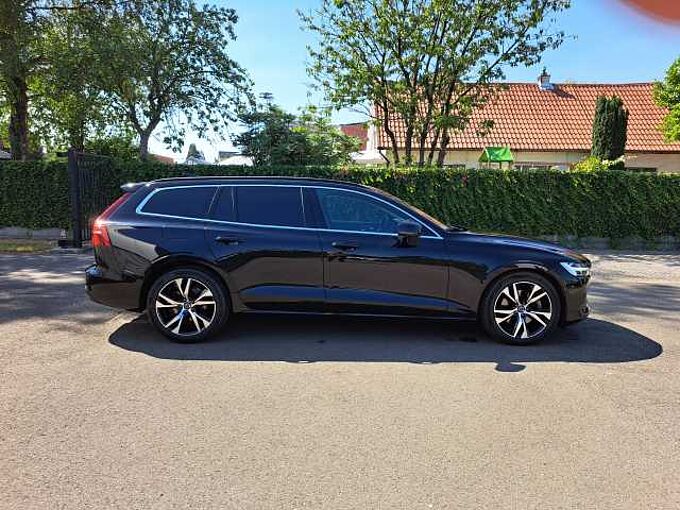 Volvo V60 B3 Mild-Hybride Benzine Core 624860 | V60 B3 Mild-Hybride Benzine Core