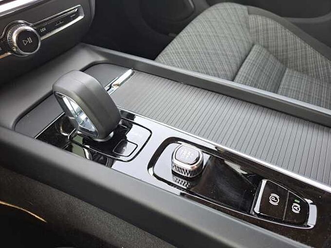 Volvo V60 B3 Mild-Hybride Benzine Core 624860 | V60 B3 Mild-Hybride Benzine Core
