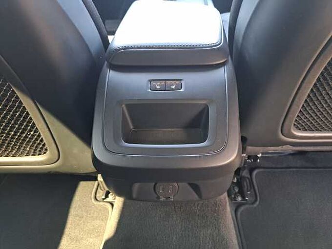 Volvo V60 B3 Mild-Hybride Benzine Core 624860 | V60 B3 Mild-Hybride Benzine Core