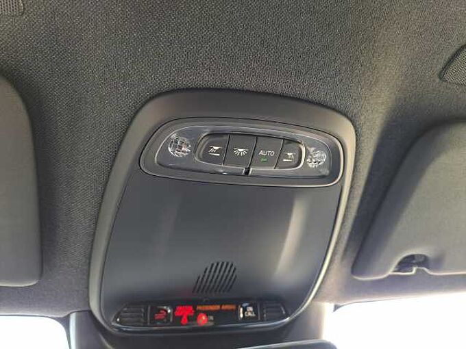 Volvo XC40 Recharge T5 Plug-In Hybride R-Design 702631 | Recharge T5 Plug-In Hybride R-Design