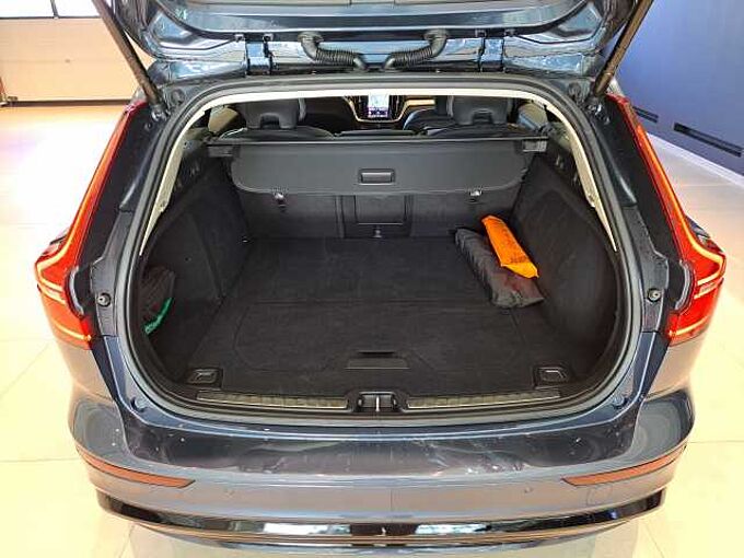 Volvo V60 B4 Mild Hybride Benzine Plus Dark 660759 | B4 Mild Hybride Benzine Plus Dark