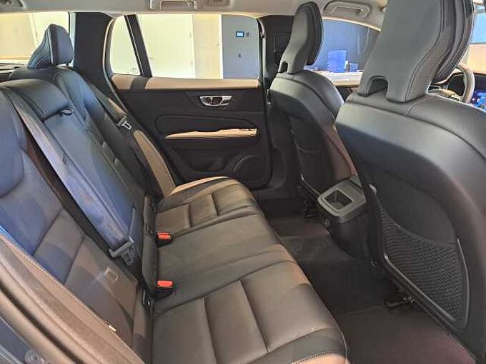Volvo V60 B4 Mild Hybride Benzine Plus Dark 660759 | B4 Mild Hybride Benzine Plus Dark