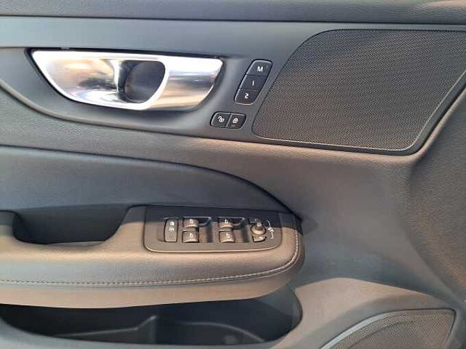 Volvo V60 B4 Mild Hybride Benzine Plus Dark 660759 | B4 Mild Hybride Benzine Plus Dark