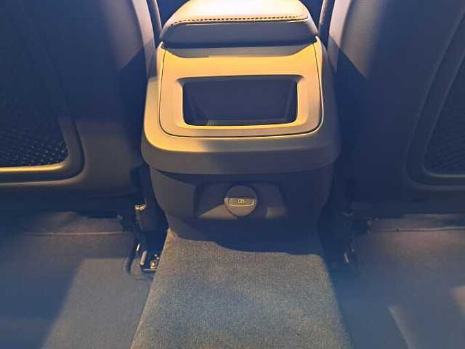 Volvo V60 B4 Mild Hybride Benzine Plus Dark 660759 | B4 Mild Hybride Benzine Plus Dark