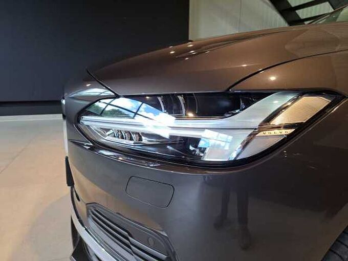 Volvo V90 Recharge T6 AWD Plug-In Hybrid Core Bright: 219654 | Recharge T6 AWD Plug-In Hybrid Core Bright
