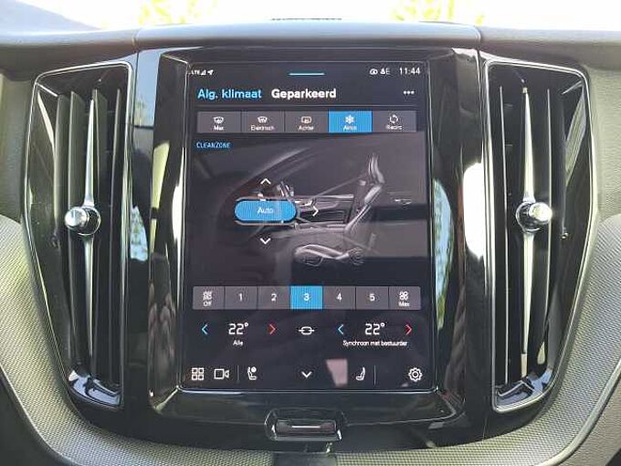 Volvo XC60 T6 AWD Plug-In Hybride Plus Dark 224087 | T6 AWD Plug-In Hybride Plus Dark
