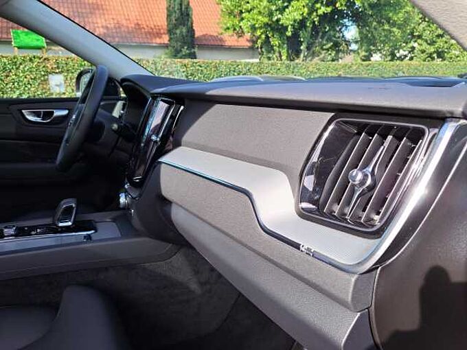 Volvo XC60 T6 AWD Plug-In Hybride Plus Dark 224087 | T6 AWD Plug-In Hybride Plus Dark