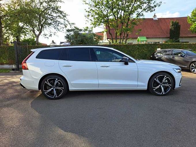 Volvo V60 T8 AWD Plug-In Hybride Plus Dark 654718 | T8 AWD Plug-In Hybride Plus Dark