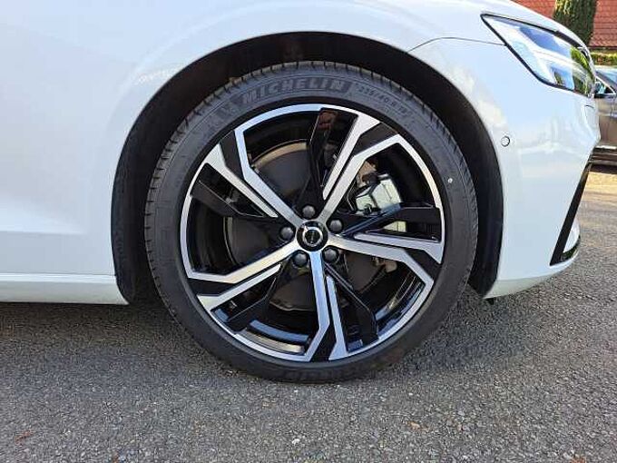 Volvo V60 T8 AWD Plug-In Hybride Plus Dark 654718 | T8 AWD Plug-In Hybride Plus Dark