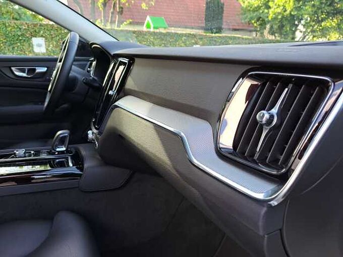 Volvo V60 T8 AWD Plug-In Hybride Plus Dark 654718 | T8 AWD Plug-In Hybride Plus Dark